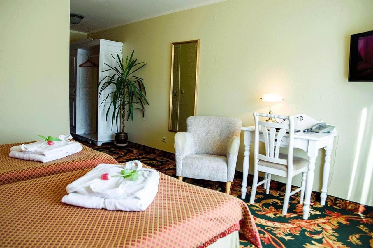 Hotel Metsis ヴァルガ エクステリア 写真