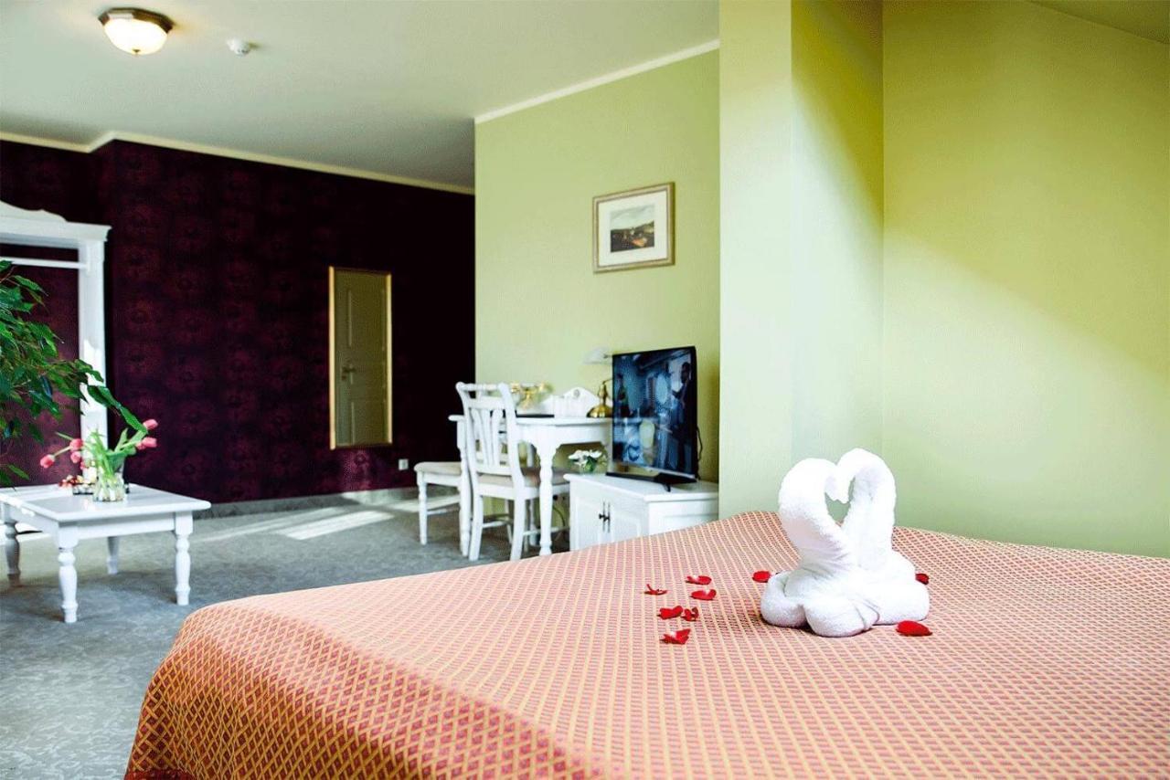 Hotel Metsis ヴァルガ エクステリア 写真
